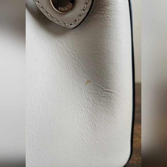 Fendi Cream Leather Dotcom Shoulder Bag Medium - Picture 6 of 16